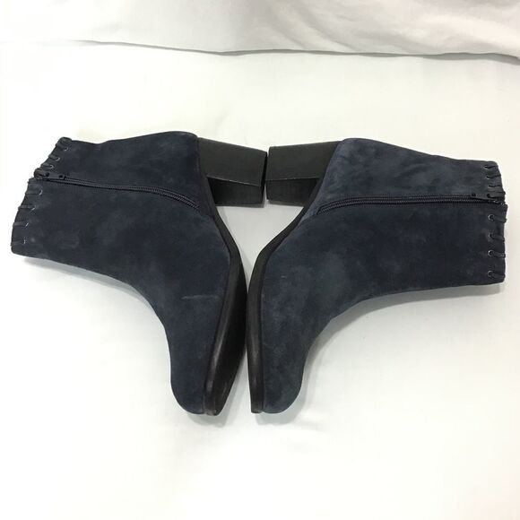 Matisse Stella Suede Side Ankle Boots NWOT Sz 10W - Picture 3 of 11